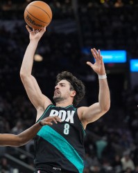 该不该用阿夫迪亚换来资产？拓媒：要围绕他建队 怎可放走基石？