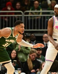 半岛体育-字母谈阿德巴约83分43罚：怎么做到的不重要 二三十年后没人记得