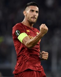 半岛体育全站-意媒：佩莱格里尼可能与罗马降薪续约，从最高650万降到250万欧